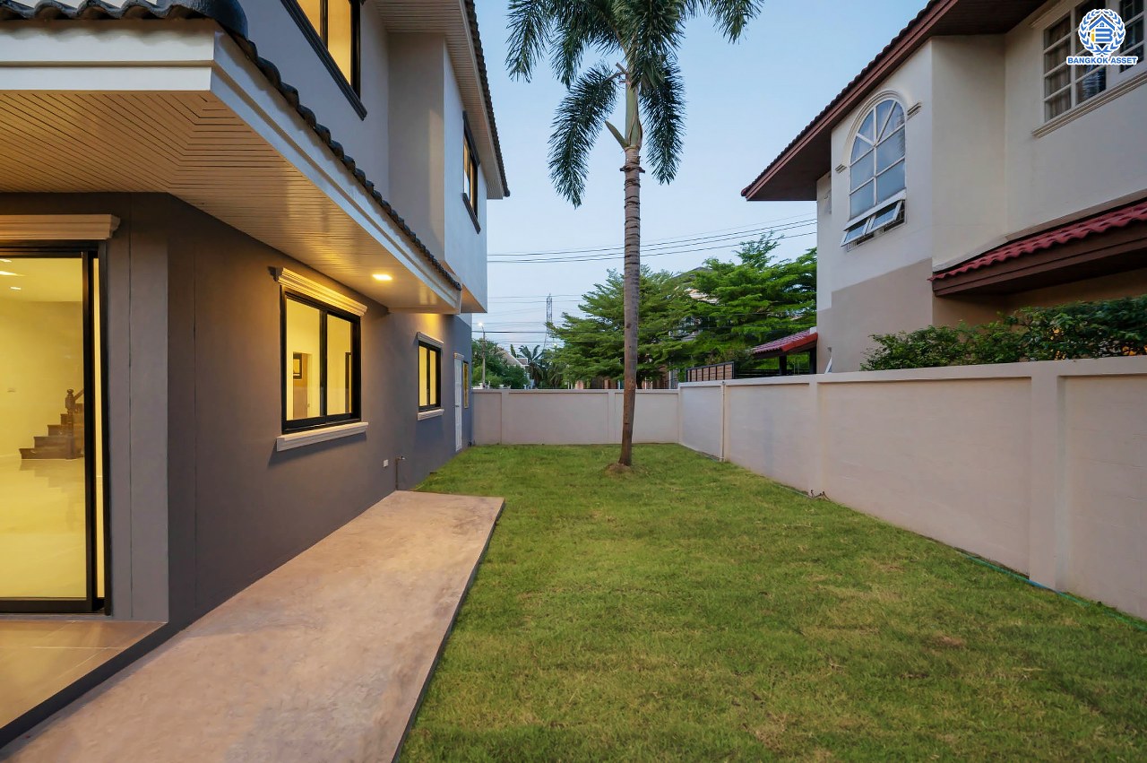 บ้านมือสองตกแต่งใหม่ โครงการ บ้านสาวิตรี พุทธมณฑลสาย3 เนื้อที่ 57.3 ตร.ว. ฟังก์ชัน 3 ห้องนอน 2 ห้องน้ำ จอดรถได้ 1 คัน บนทำเลใกล้ทางคู่ขนานลอยฟ้าบรมราชชนนี ม.มหิดล เซ็นทรัลศาลายา และรายล้อมด้วยสิ่งอำนวยความสะดวกครบ